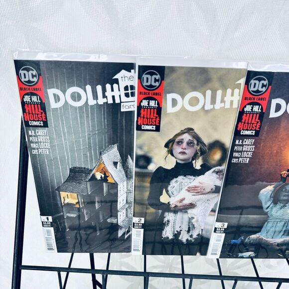 Dollhouse Family 1-3 Low Low Woods 1-3 Plunge 1 Lot DC BLACK LABEL Hill House - Picture 2 of 5